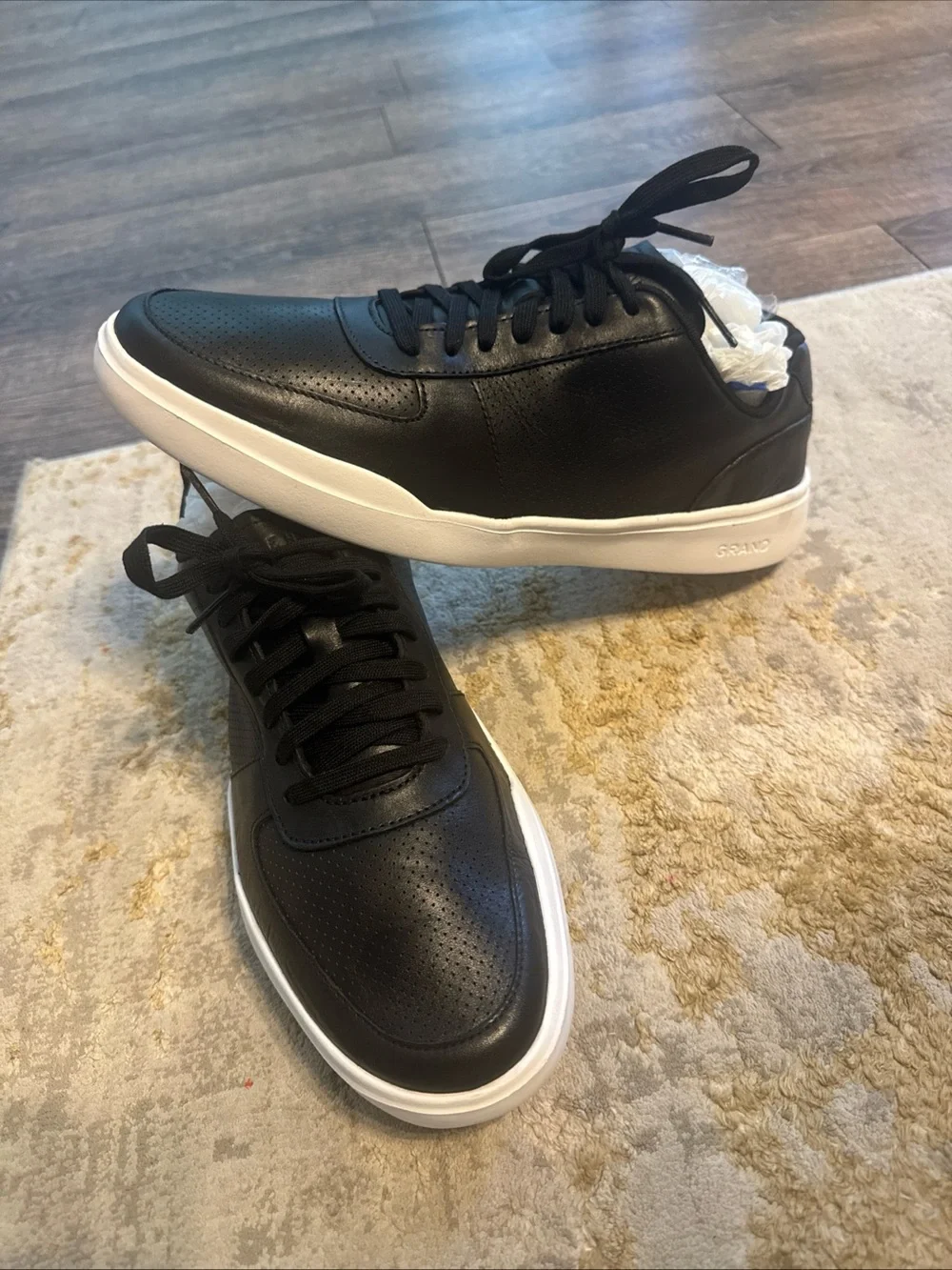 Cole Haan Grand Crosscourt Mens Size 10.5 Modern Perf Sneaker Black C33977